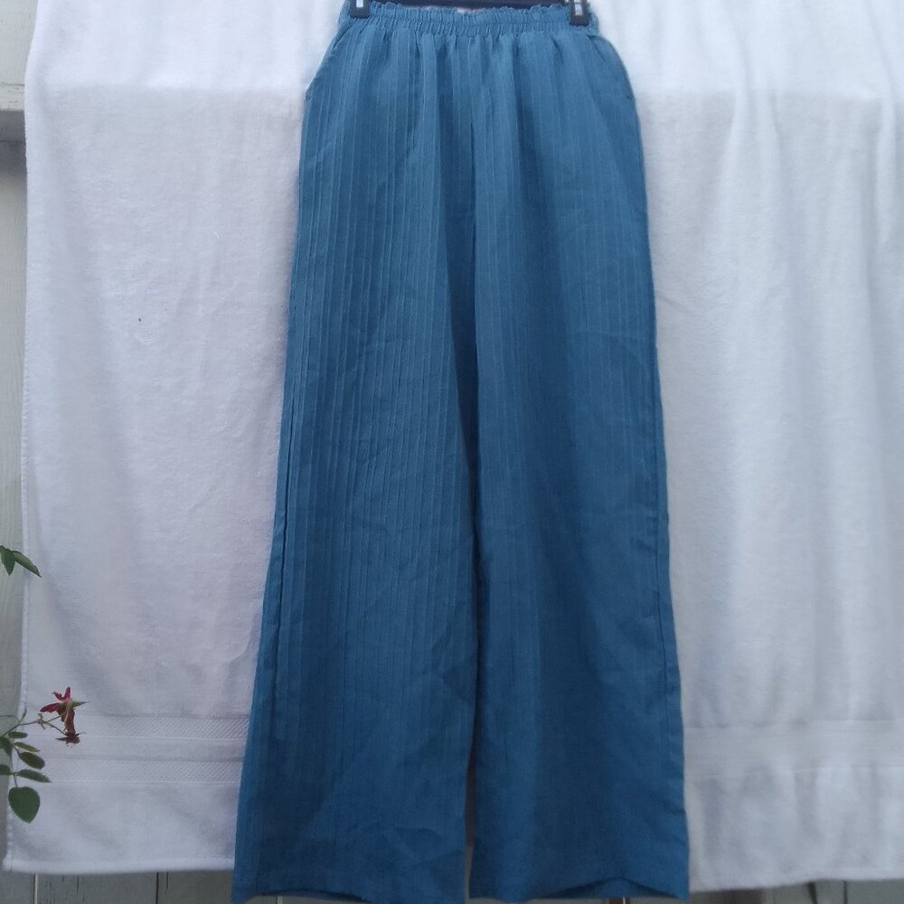 Luxury well-done silky-soft-cool wide-leg pants, brand new